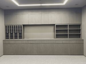 モダン収納キャビネット壁面